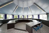 Hotel Tropical فنادق في Hotton