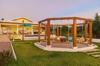 Spectacular oceanfront home