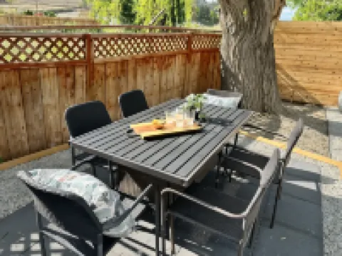 레이크사이드 빌라 인 앤드 스위트