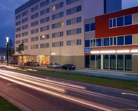 ノボテル ルーベン セントラム ルーベンのホテル