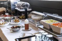 Hotel Adonis Capital - petit déjeuner
