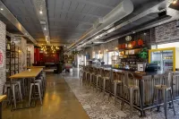 26° South Bush Boho Hotel - bar