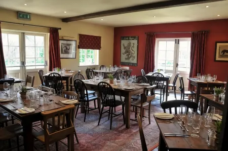 The Red Lion Inn Отели в г. Лидфорд-он-Фосс