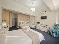 The Russel Hotel