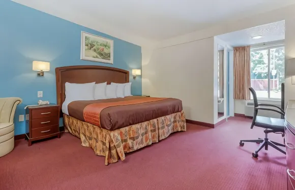 新帕爾茨哈德遜山谷羅德威套房酒店