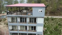 Oak Mounts Hotels near Bhaloo's Village Camp & Cafe - Mukteshwar, Nainital