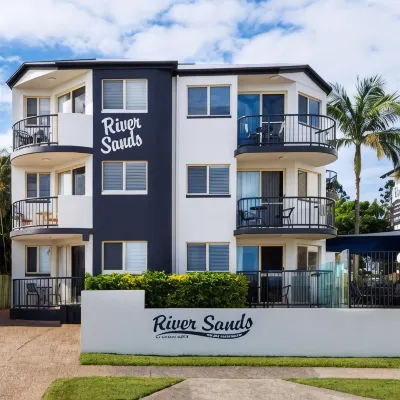 River Sands Apartments マルチードア・ビーチ周辺のホテル