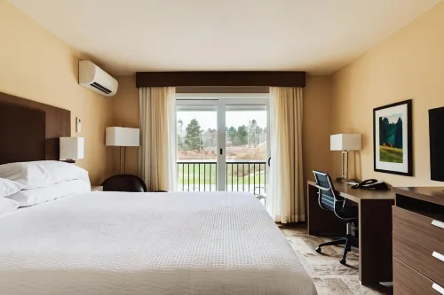 Belfast Harbor Inn Hotels in Belfast