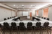 Days Inn & Suites by Wyndham Edmonton Airport