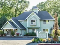 Baechtel Creek Inn Hotels in Willits
