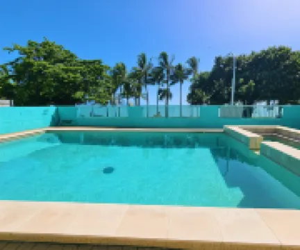 恩特里海濱公寓