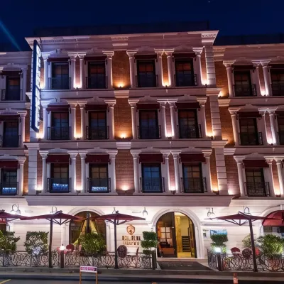 Eler Hotel Hotels near Bunk'Art 2