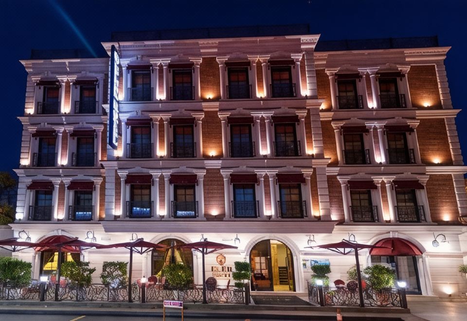 hotel overview picture