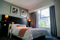 Apart Hotel Petit Palace Suites