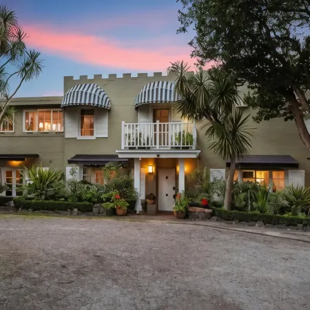 The Castle - Villa by the Sea