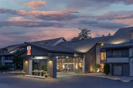 Best Western Plus Oak Harbor Hotel  Conference Center