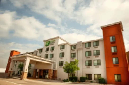 智選假日套房酒店諾福克 by IHG 羅福酒店