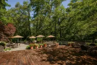 The Jack London Lodge