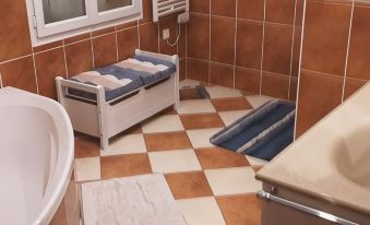 Hotel Rhinoceros-Homestay - Housity