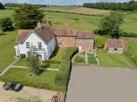 Lower Bryanston Farm Hotel a Farnham