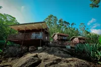 Hilltop Munnar by Fracspace Отели в г. 