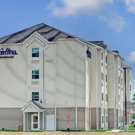 Microtel Inn & Suites by Wyndham Philadelphia Airport Ridley