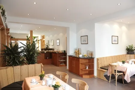 Pension am Heusteig Отели рядом со станцией Главный вокзал Штутгарта