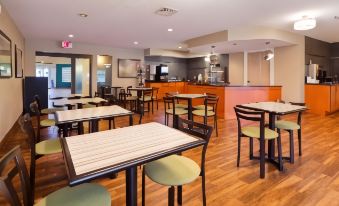 Best Western Plus Menomonie Inn Suites