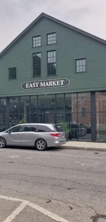 Comfy Cozy 2br home priv.parking 10min to dntwn Отели рядом с Аэропорт Порт-Колумбус