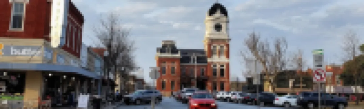 Cozy house in Covington with  3-Bdr. 2bth. AC and WiFi.