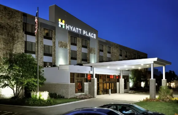 密爾沃基機場凱悦嘉軒酒店