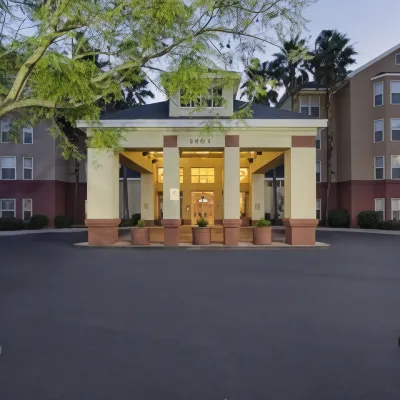 Homewood Suites by Hilton Phoenix - Biltmore Hotels in Camelback East