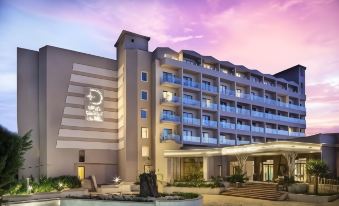 Design Plus Seya Beach Hotel