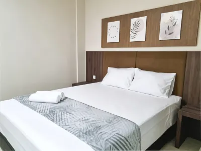 Mandapa Penthouse Hoteller i South Purwokerto