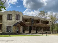 Ogni Mayaka Hotel