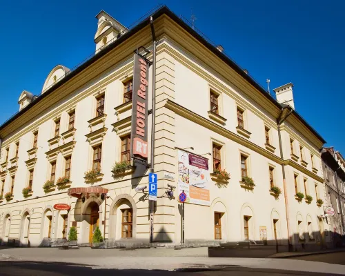 Hotel Regent Các khách sạn gần Đền thờ Remuh