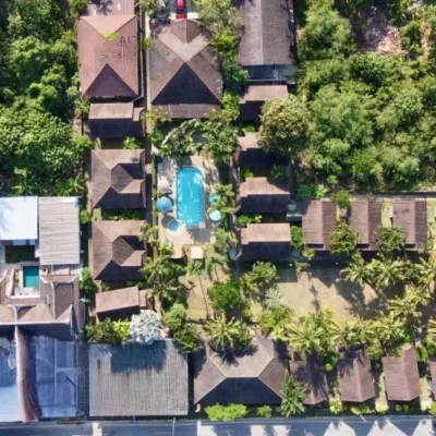 Cousin Resort Khao Lak Отели рядом с достопримечательностью «Пляж Khuk Khak»
