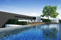 瑟拉亞九月酒店