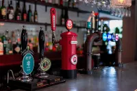 The Strutt Arms Hotel at the Elephant & Peacock - bar