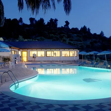 Agriturismo AgriCostella Vieste, Piscina e Parcheggio