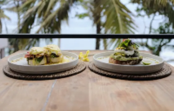 Banana Bunks Mirissa