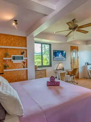 รูปภาพของPenthouse Crystal Bay Apartments