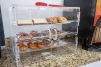 Econo Lodge - Desayuno