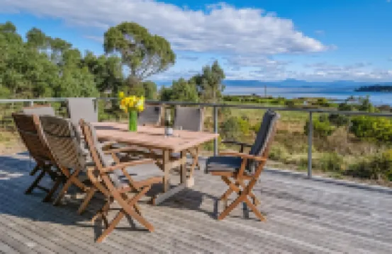 Bruny Island Escapes and Hotel Bruny