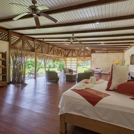 Vanira Lodge