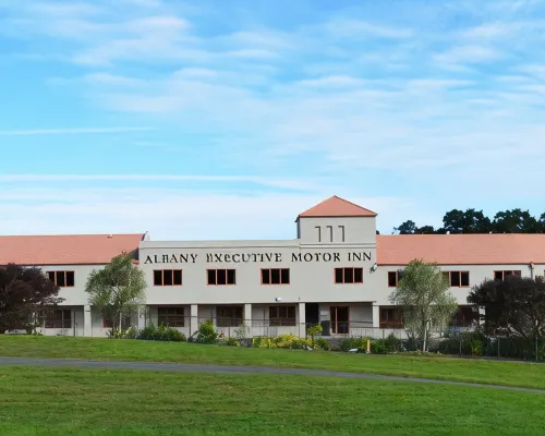 Albany Executive Motor Inn Limited Hotels near QBE Stadium Function Centre
