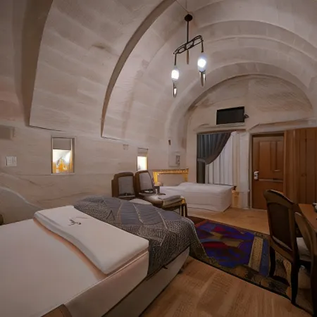 Fairyland Cave Hotel