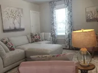Magnolia Hideaway 2-BR Apt in center of Town of Colonial Beach Hotels in Colonial Beach