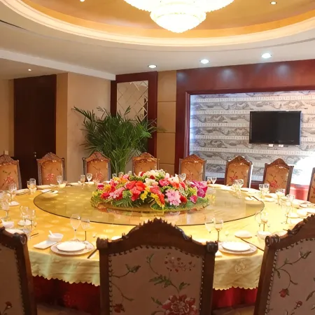 Bailu Hotspring Hotel