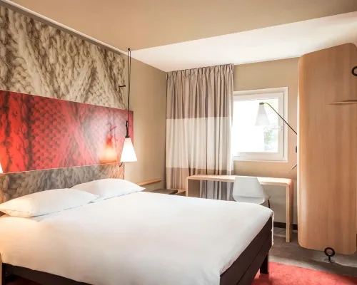 Ibis Paris Canal Saint-Martin Hotels near 19th arr.